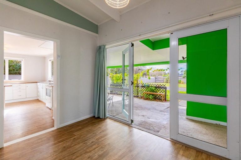 Photo of property in 79 Great North Road, Waipawa, 4210