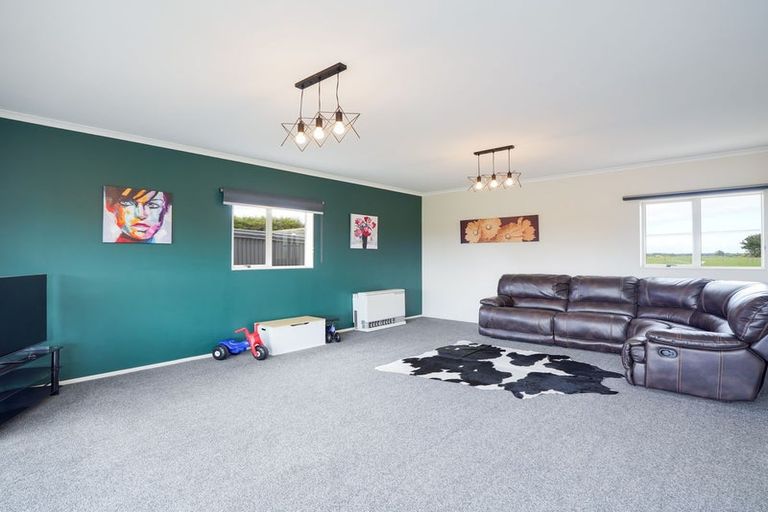 Photo of property in 381 Bay Road, West Plains, Invercargill, 9879