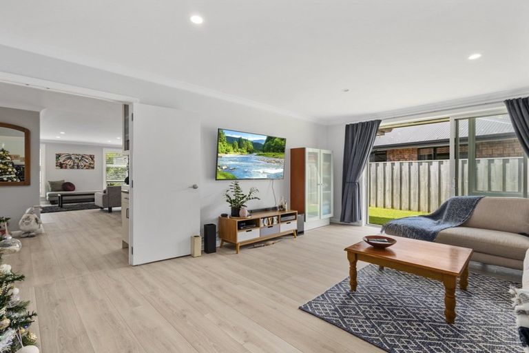 Photo of property in 12 Kereru Place, Pyes Pa, Tauranga, 3112