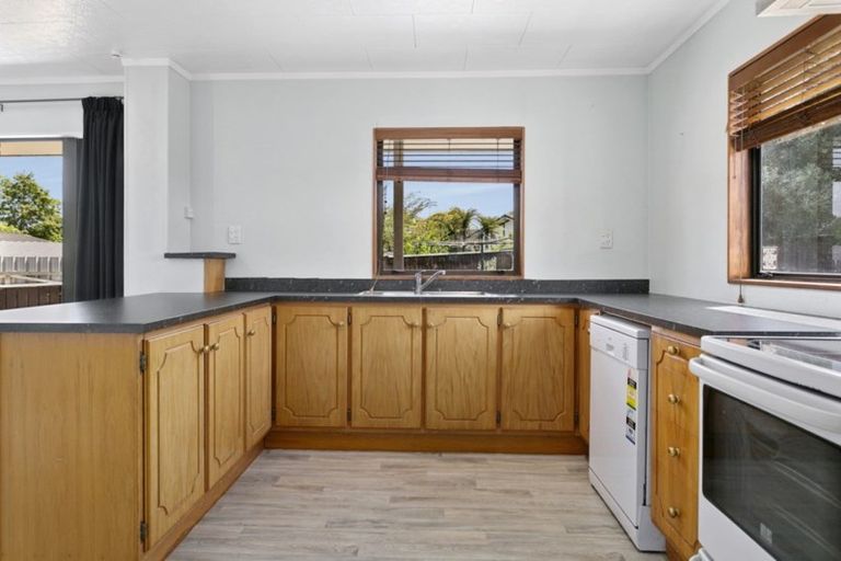 Photo of property in 24 Invergarry Road, Hilltop, Taupo, 3330