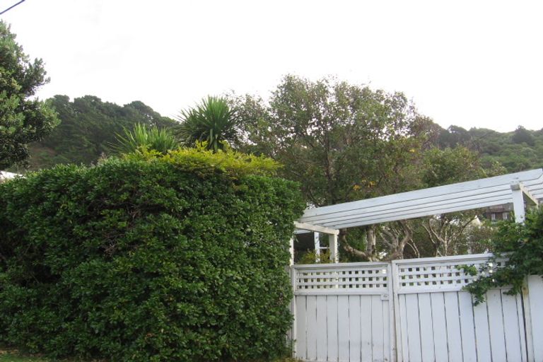 Photo of property in 74 Inglis Street, Seatoun, Wellington, 6022