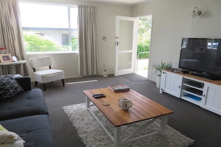 Photo of property in 2/7 Scannell Street, Havelock North, 4130