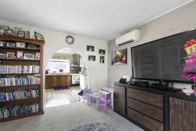 Photo of property in 13 Main Road, Wainuiomata, Lower Hutt, 5014