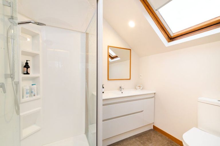 Photo of property in 8 Dougherty Place, Hokowhitu, Palmerston North, 4410