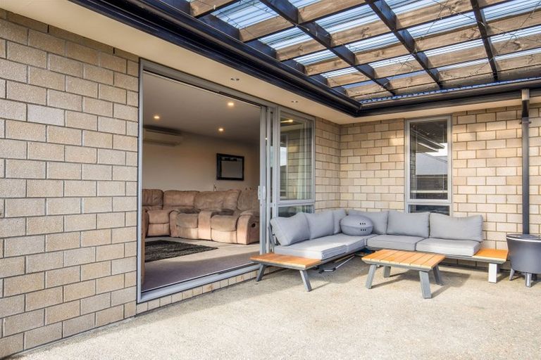 Photo of property in 8 Hakatere Road, Pegasus, 7612