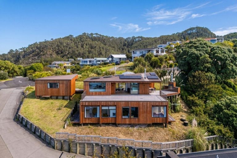 Photo of property in 92 Grange Road, Hahei, Whitianga, 3591