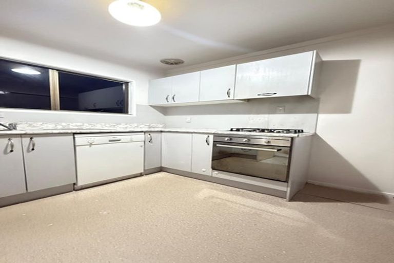 Photo of property in 1/15 Roseberry Avenue, Birkenhead, Auckland, 0626