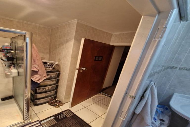 Photo of property in 318 Massey Road, Mangere East, Auckland, 2024