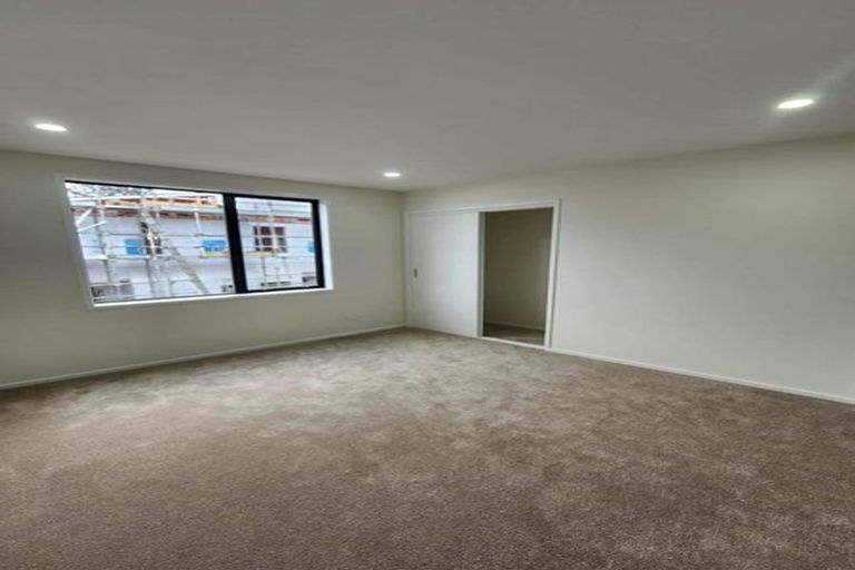 Photo of property in 11c Rountree Place, Conifer Grove, Takanini, 2112