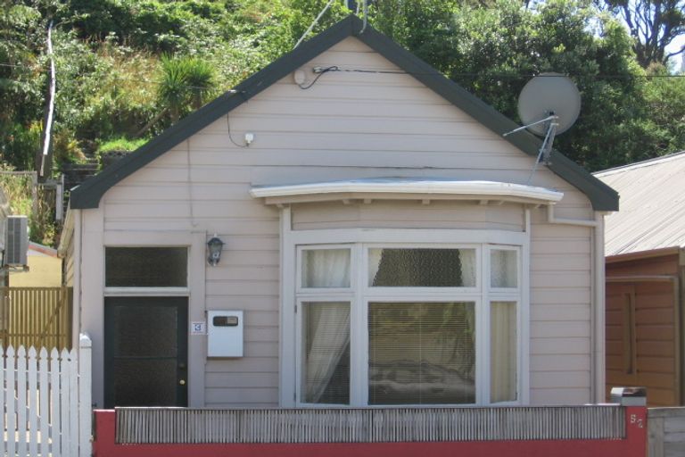 Photo of property in 52 Rolleston Street, Mount Cook, Wellington, 6021