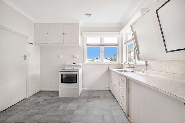 Photo of property in 104 Bartholomew Road, Levin, 5510