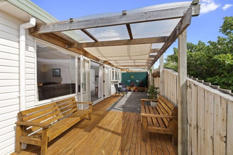 Photo of property in 24b Palmgreen Court, Stanmore Bay, Whangaparaoa, 0932