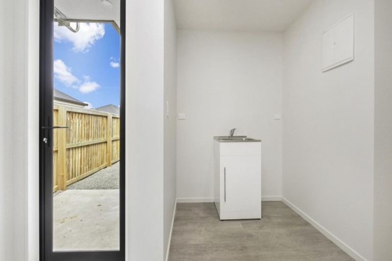 Photo of property in 27 Park Lane, Rolleston, 7614