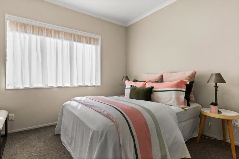 Photo of property in 1 Te Puna Place, Havelock North, 4130