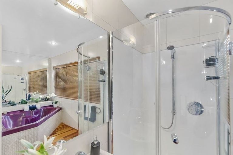 Photo of property in 29 Marsh Avenue, Forrest Hill, Auckland, 0620