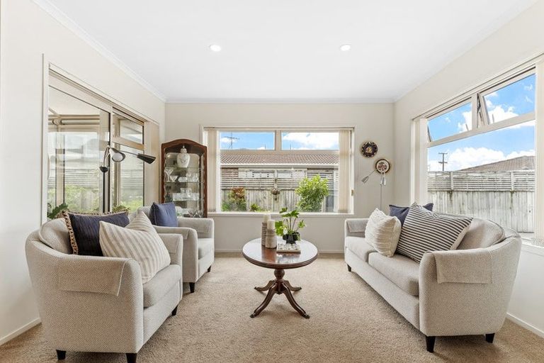Photo of property in 26b Edward Avenue, Orewa, 0931
