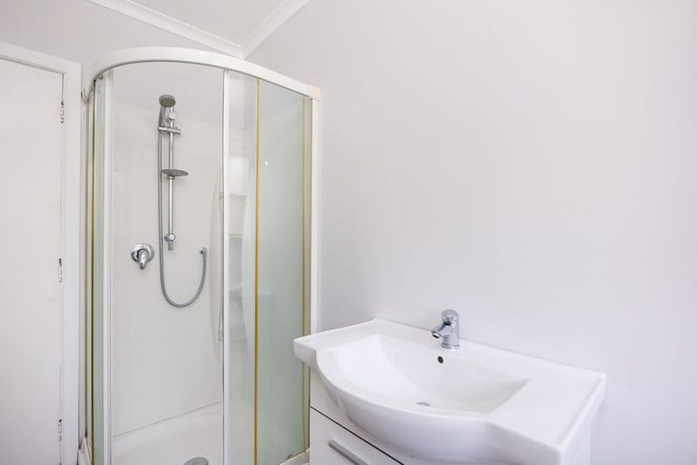 Photo of property in 90 Wood Street, Takaro, Palmerston North, 4410