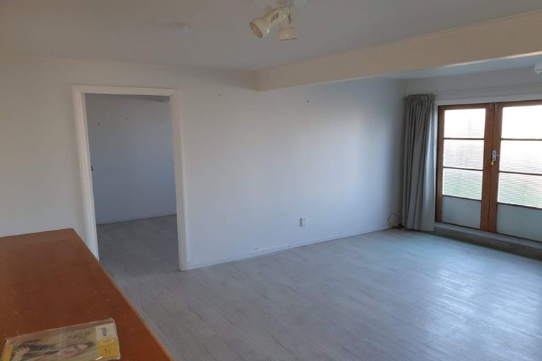 Photo of property in 19 Mahana Road, Paraparaumu Beach, Paraparaumu, 5032