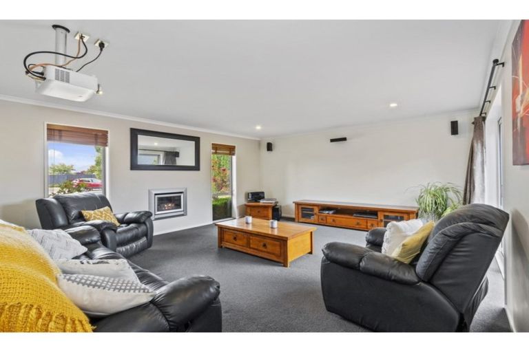 Photo of property in 19 Stationmasters Way, Prebbleton, 7604