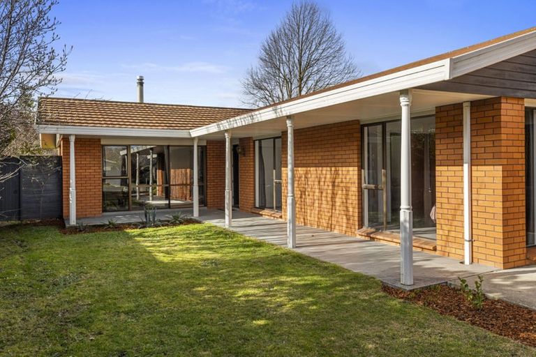 Photo of property in 14 Kinley Street, Rangiora, 7400