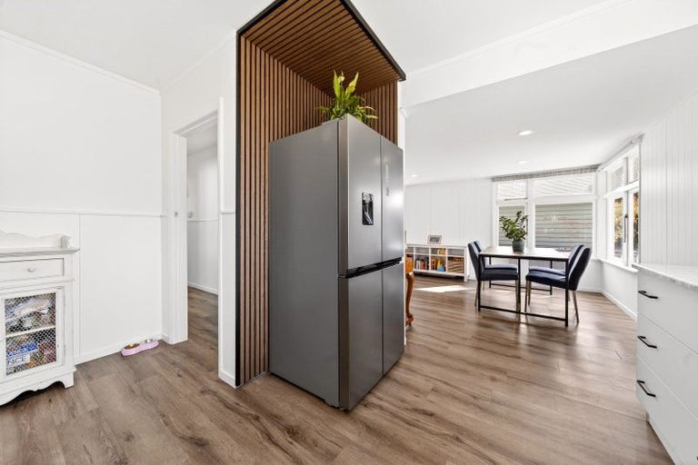 Photo of property in 382 High Street South, Carterton, 5713