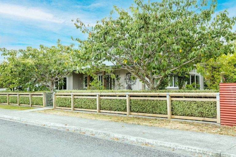 Photo of property in 196 East Street, Greytown, 5712