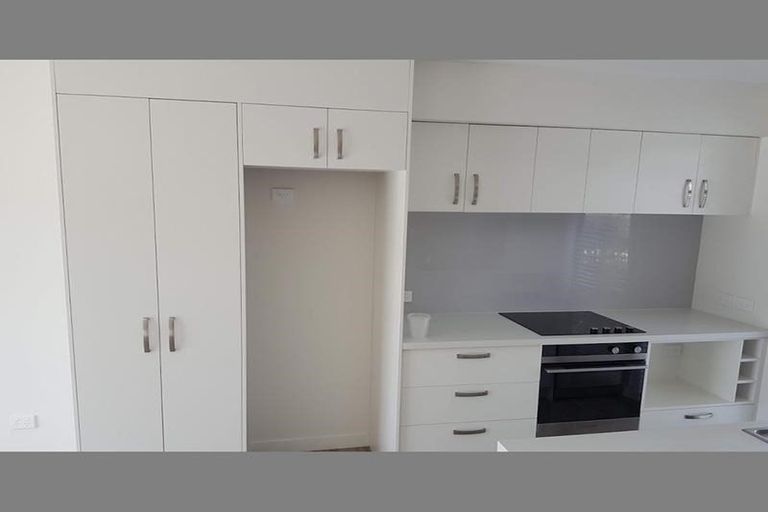 Photo of property in 10 Kanorau Place, Mangere, Auckland, 2022