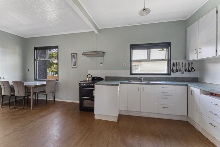 Photo of property in 22 Percy Avenue, Stratford, 4332