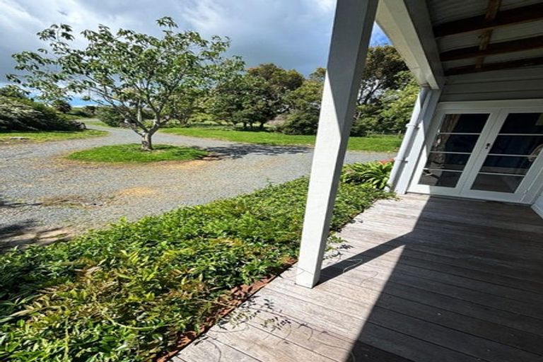 Photo of property in 37 Smalley Road, Glenbrook, Waiuku, 2681