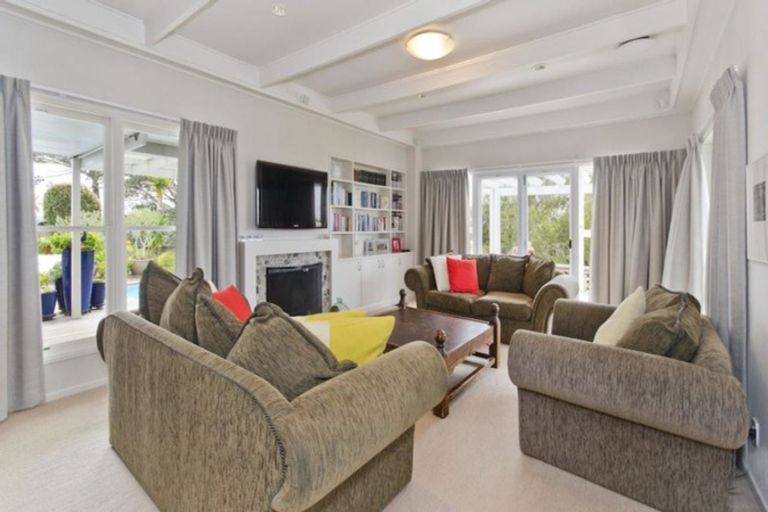 Photo of property in 4/39 Shakespeare Road, Milford, Auckland, 0620