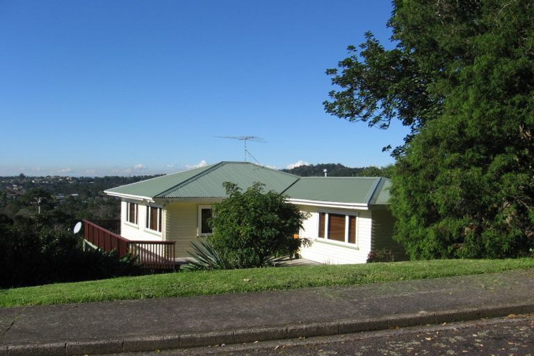 Photo of property in 82 Shetland Street, Glen Eden, Auckland, 0602