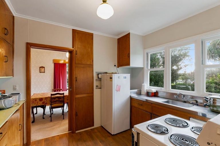 Photo of property in 54 Beauchamp Street, Karori, Wellington, 6012