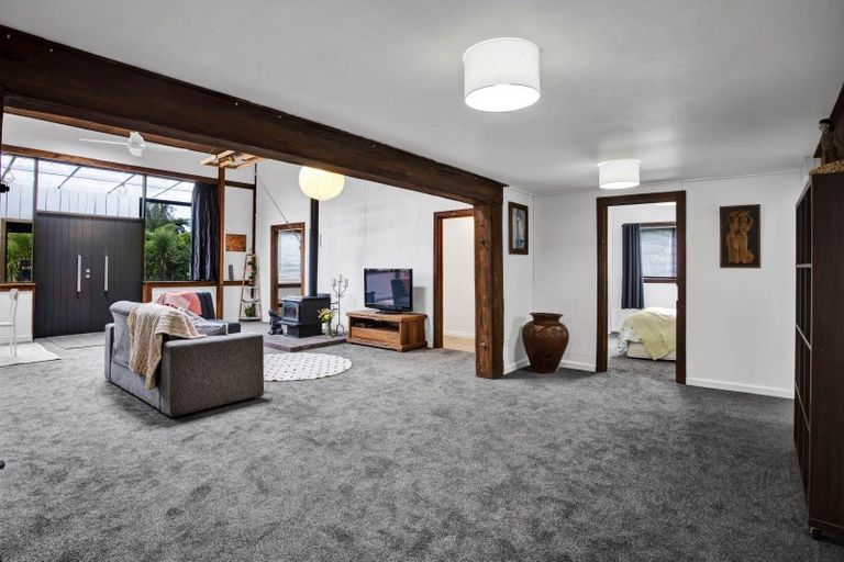 Photo of property in 1082 Junction Road, Egmont Village, Inglewood, 4386