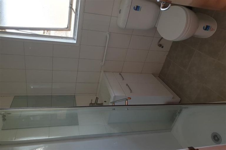 Photo of property in 15 De Thiery Place, Pakuranga Heights, Auckland, 2010