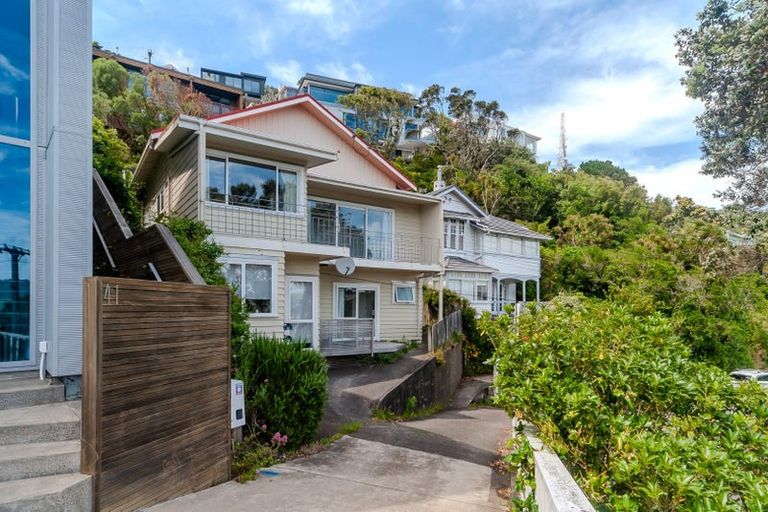 Photo of property in 43 Palliser Road, Roseneath, Wellington, 6011