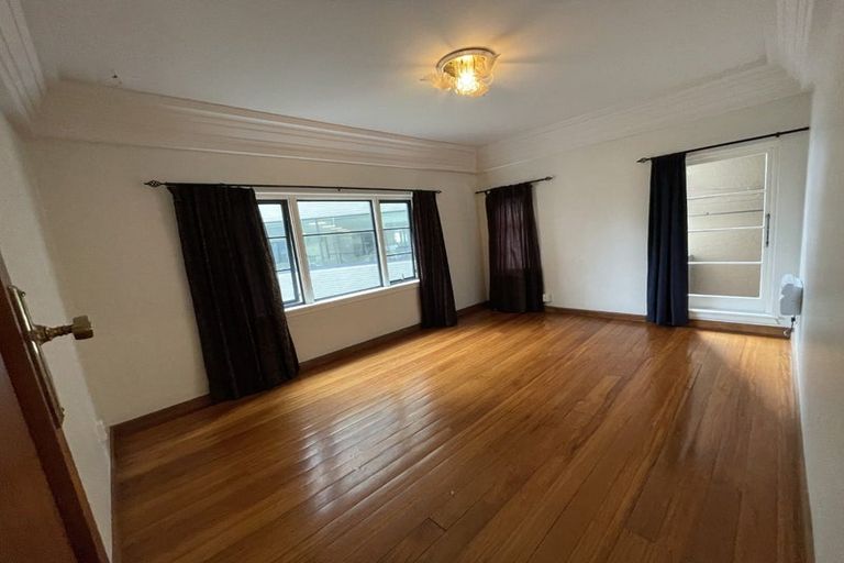 Photo of property in Westhaven Apartments, 11/127u Molesworth Street, Thorndon, Wellington, 6011