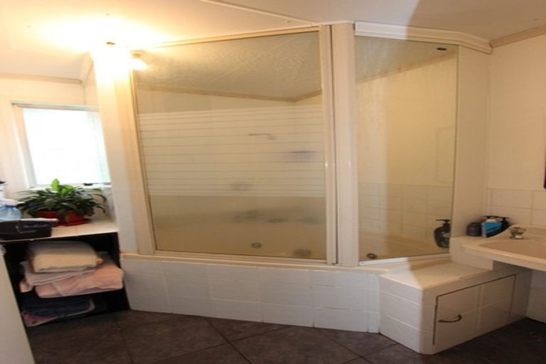 Photo of property in 146 Miranda Street, Stratford, 4332