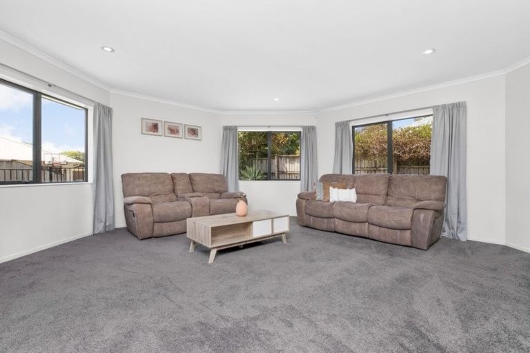 Photo of property in 4 Rays Way, Tuakau, 2121