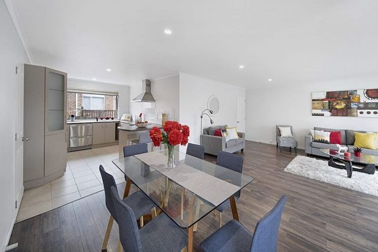 Photo of property in 39 Jadewynn Drive, Massey, Auckland, 0614