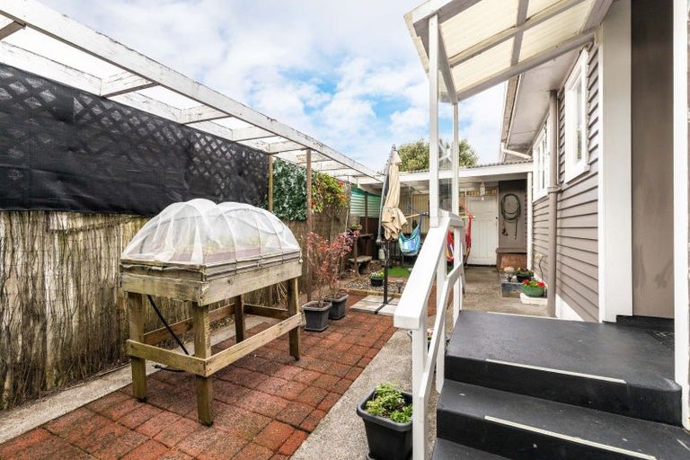 Photo of property in 123 Ngamotu Road, Spotswood, New Plymouth, 4310