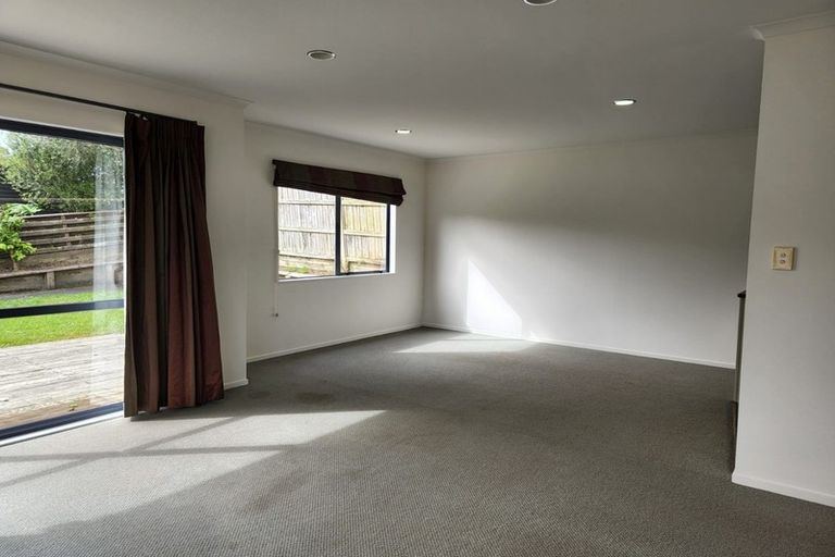 Photo of property in 26 Puriri Street, Helensville, 0800