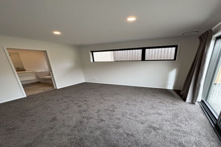 Photo of property in 10 Friesian Close, Jacks Point, 9371