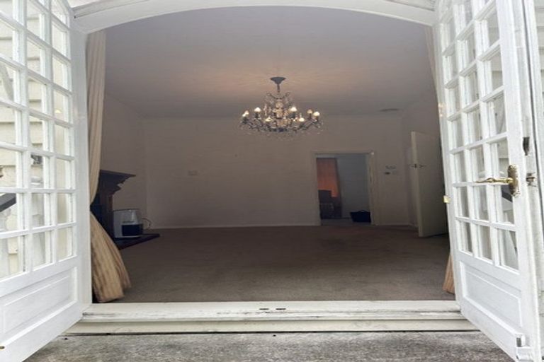 Photo of property in 6 Mcmaster Street, Greytown, 5712