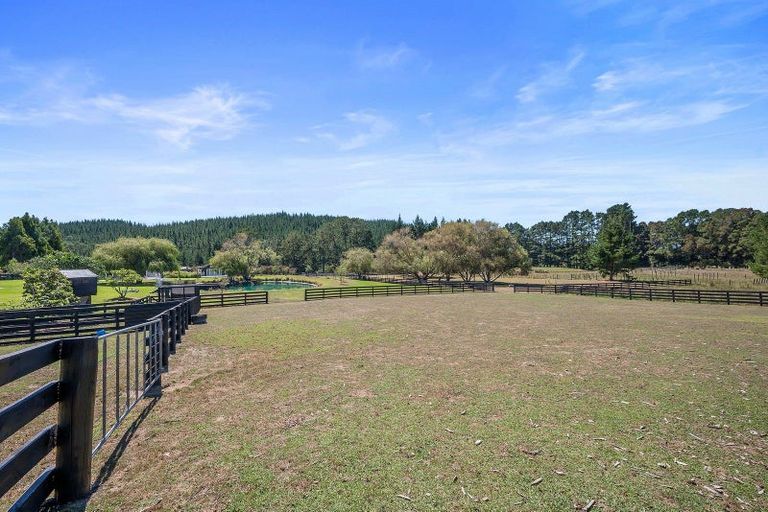 Photo of property in 240 Mill Flat Road, Riverhead, 0793