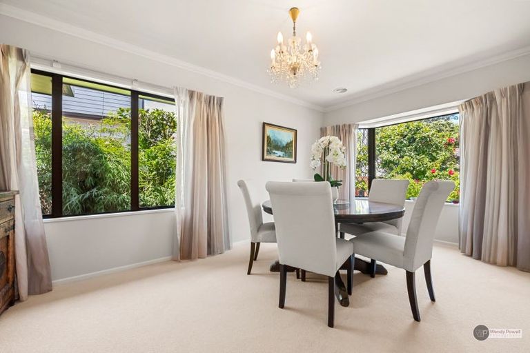 Photo of property in 29 Hinau Street, Woburn, Lower Hutt, 5011