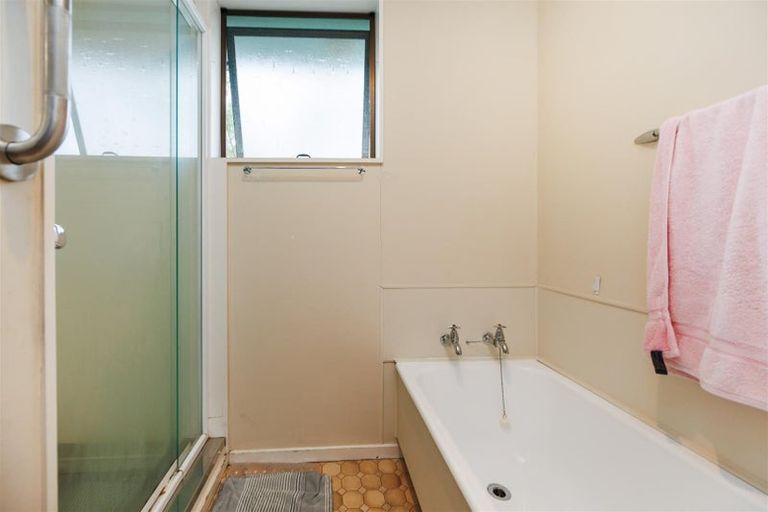 Photo of property in 12a Signal Street, Marton, 4710