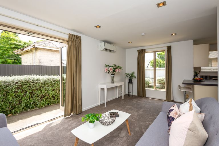 Photo of property in 65a Cleveland Street, Edgeware, Christchurch, 8013