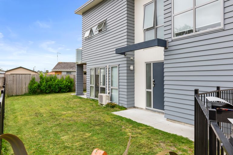 Photo of property in 11u1 Crosher Place, Silverdale, Hamilton, 3216