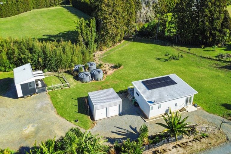 Photo of property in 76 Riddell Road, Kerikeri, 0230