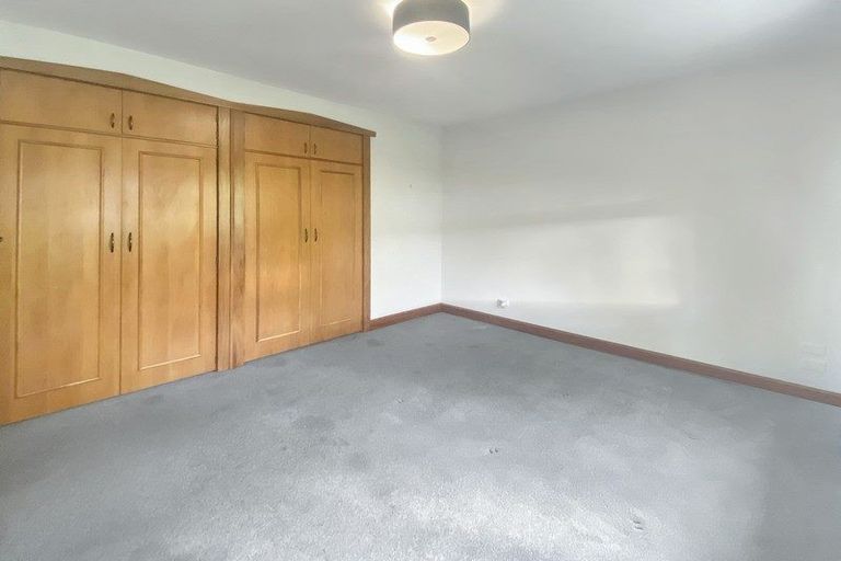 Photo of property in 4 Thorrington Road, Cashmere, Christchurch, 8022